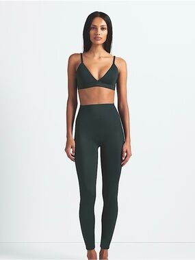 New NikeSKIMSshine women High Waisted Bonded 26” leggings